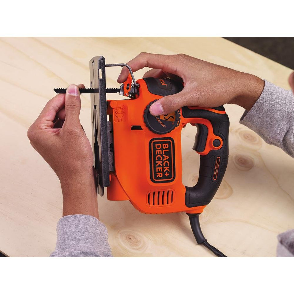 black+decker bdejs600 °C 5.0-amp Jig Saw